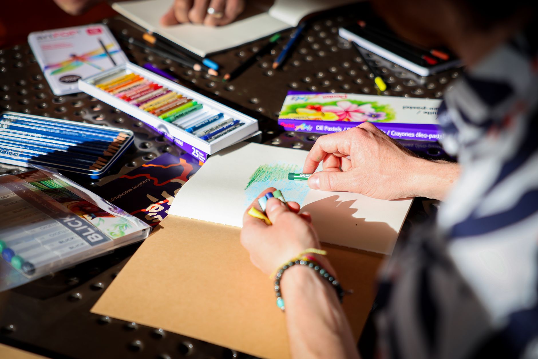 Cours de dessin équipe à Grenoble